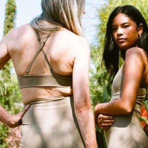 GIRLFRIEND COLLECTIVE Sand TOPANGA sports BRA Sz M